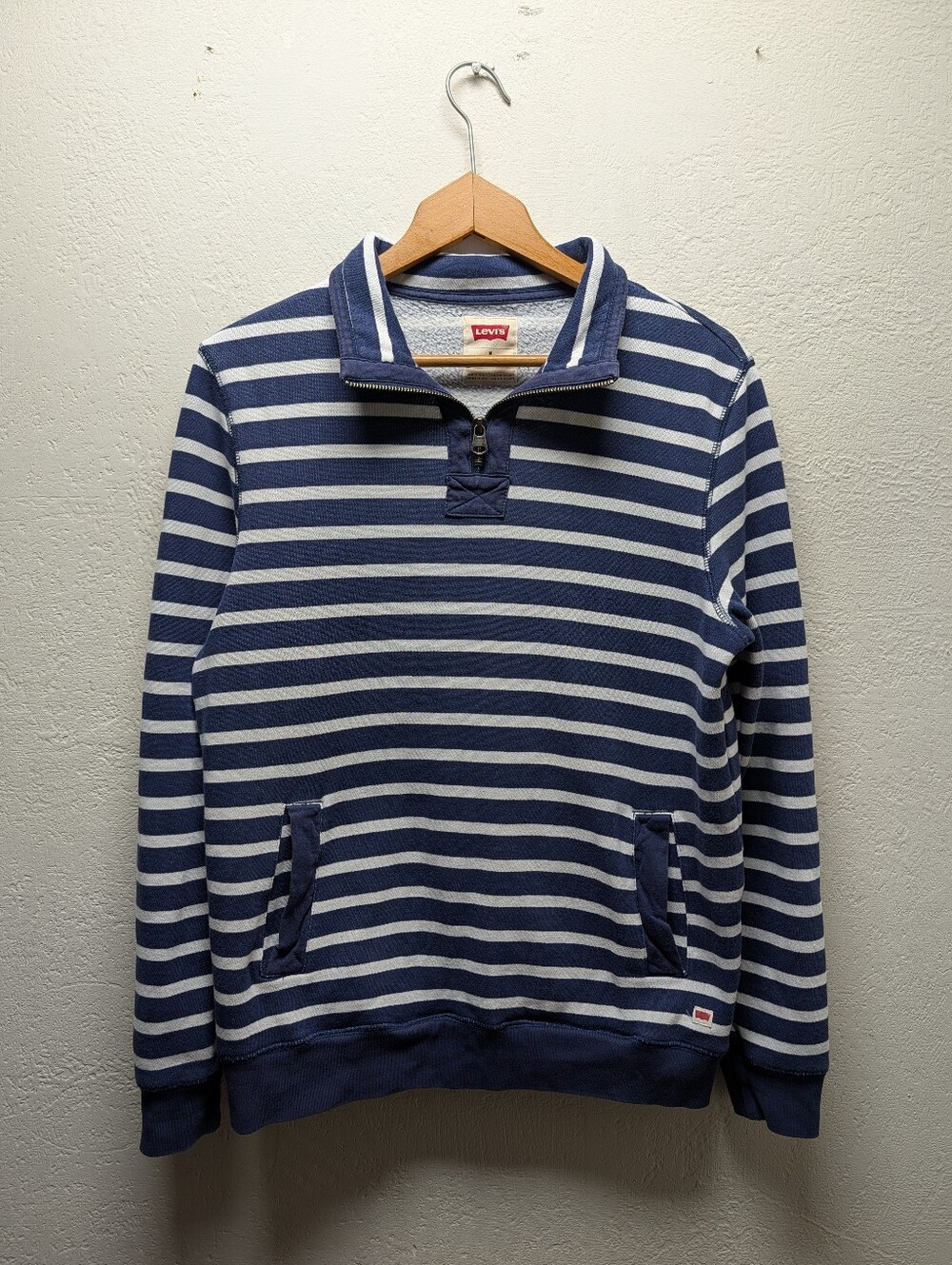 Levi's Men's Fleece Pullover Sweatshirt Blue White Striped 1/2 Zip Pockets M